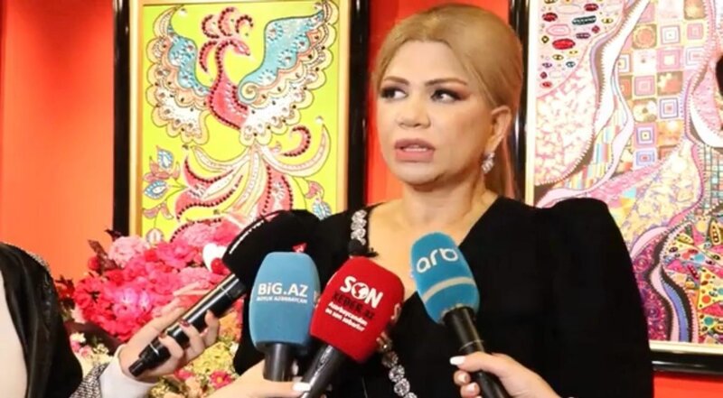 Rəssam Mehriban Alışovanın "Rənglərin Sehirli İşığı" sərgisinin açılışı oldu- VİDEOREPORTAJ