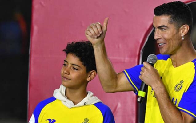 Ronaldonun oğlu "Ən-Nəsr"lə müqavilə imzaladı