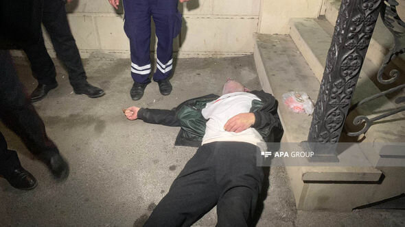 Bakıda küçədə kişi müəmmalı vəziyyətdə ölüb - FOTO