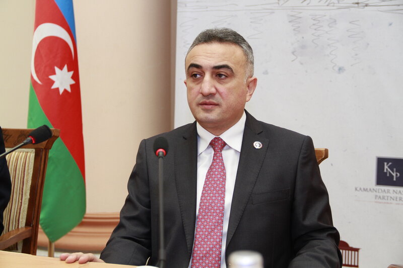 Sədr: "Dövlət hesabına göstərilən hüquqi yardıma görə ödənilən məbləğ vəkilləri qane etmir"