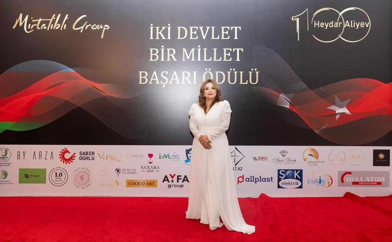 Four Seasons Baku da "Başarı Ödülü" gecəsi təşkil olundu