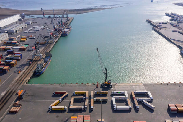 Bakı Limanında Zəfər Günü ilə bağlı unikal aksiya - VİDEO