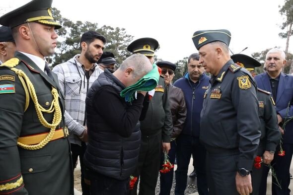 Vəfat edən general-mayor dəfn edildi - YENİLƏNİB + FOTO