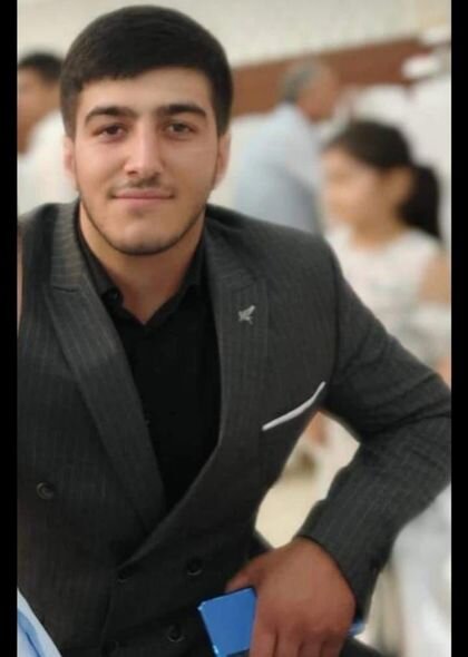 Beynində törəmə aşkarlanan Əlinin atası fəryad edir: "Əli çox gəncdir, onunla bağlı çox arzularım var" - FOTO