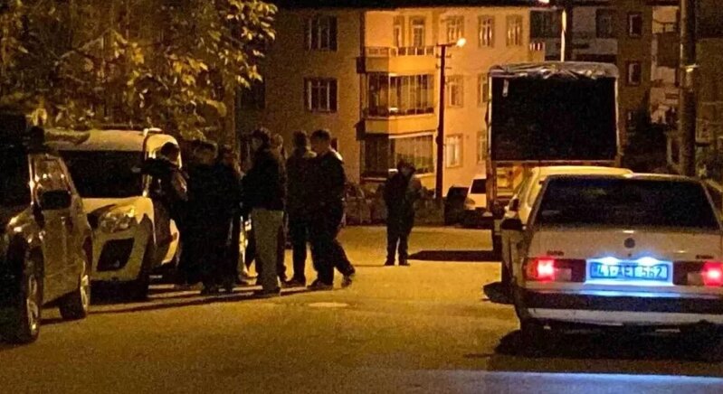 16 yaşlı qız evdə başından güllələnmiş halda tapıldı