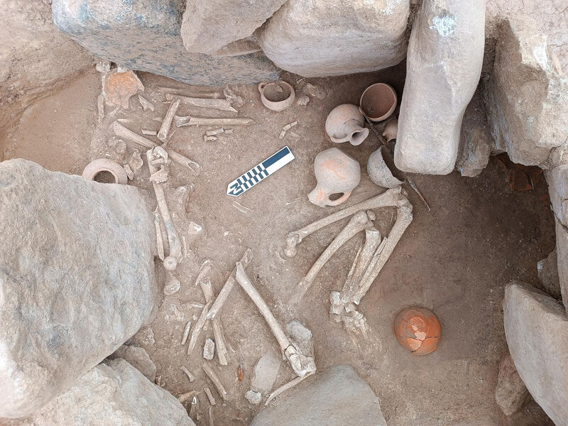 Ağdamda əkin sahəsində tapılan qəbirlər 18-ci əsrə aiddir