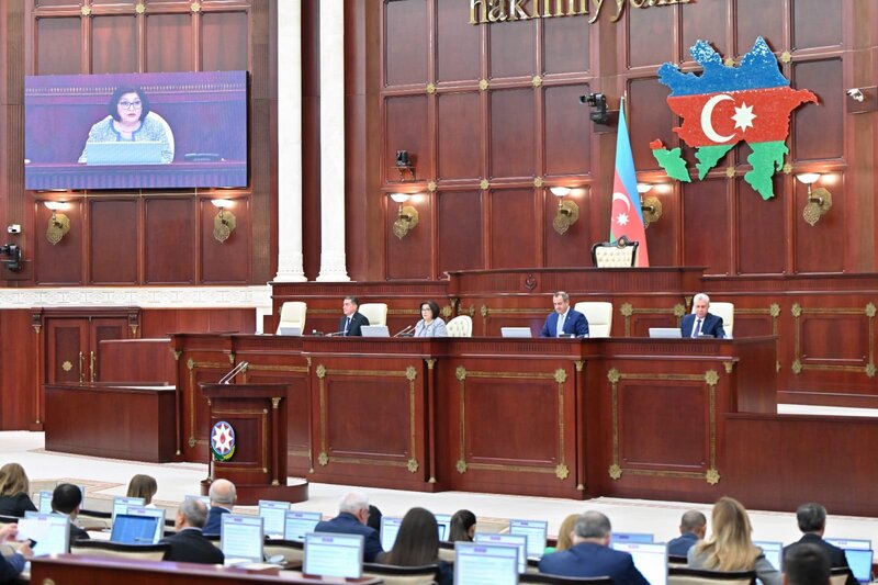 Milli Məclis gələn ilin büdcə zərfinin müzakirəsini davam etdirir