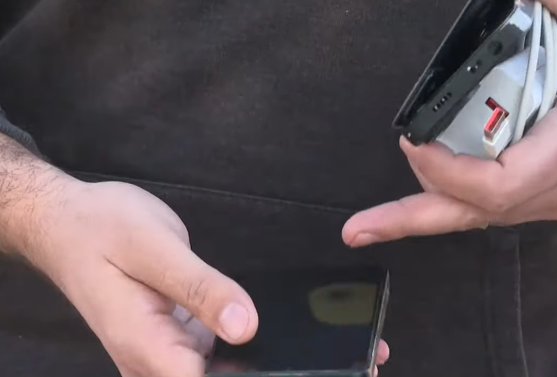 DİQQƏT! - Telefonlar bu halda əlinizdə partlaya bilər! - VİDEO