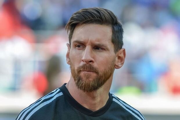 Messi Qvardiolanın dünya futboluna zərər verdiyini deyib