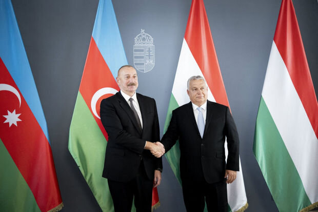 Macarıstanın baş naziri Bakıya gəlir