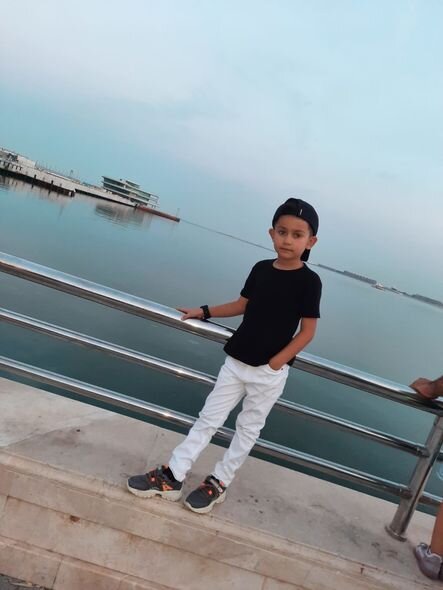 Böyrək çatışmazlığından əziyyət çəkən Orxanın anası fəryad edir: Dəstəyə ehtiyacımız var - FOTO