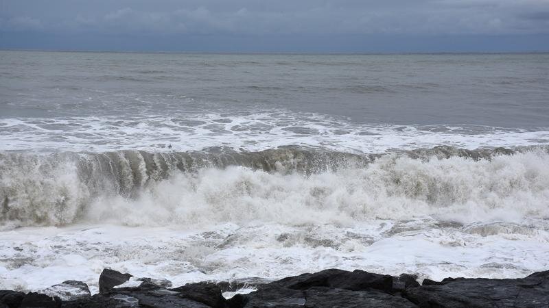 Trabzonun Qara dəniz sahilində dənizdə itən 2 nəfərin tapılması üçün araşdırma başlayıb