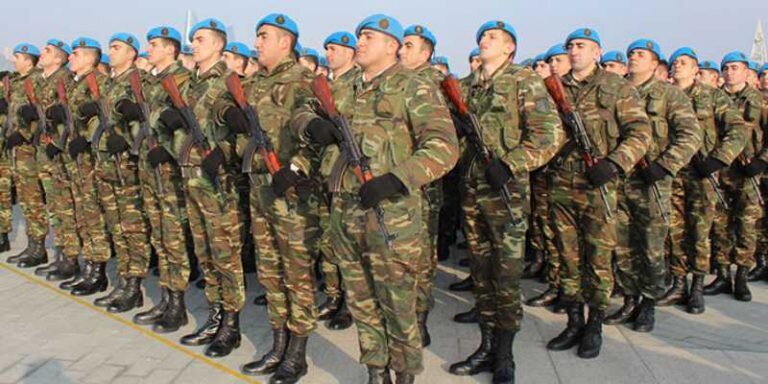 Azərbaycanda hərbçilərin pensiya yaşı artırılır