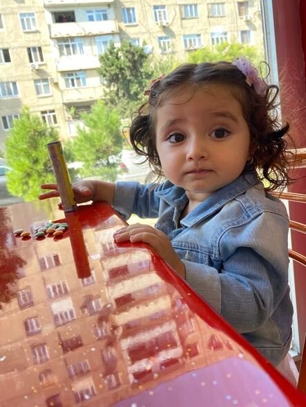 Evlərini və maşınlarını satsalar da, övladlarını əməliyyat etdirə bilmirlər: "Dəstəyə ehtiyacımız var" - FOTO