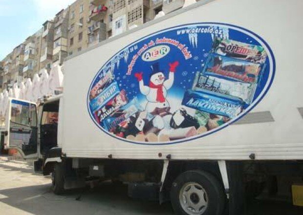 576 min manatlıq Dondurma şirkəti ilə əməkdaşı arasında qalamaqal - İş məhkəməlik oldu