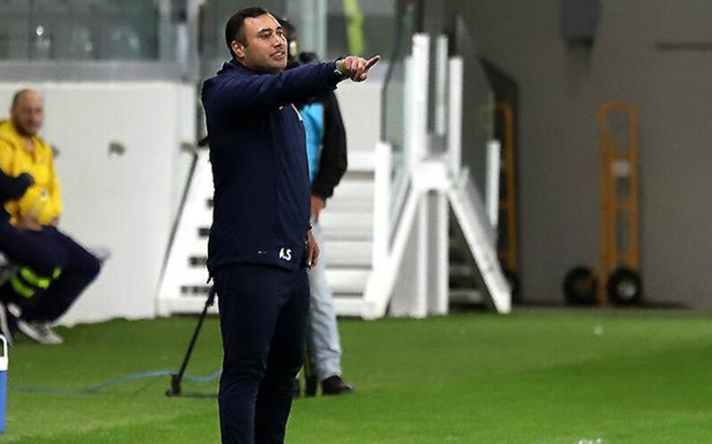 Azərbaycan millisinin baş məşqçisi: "Tarixi gün idi"