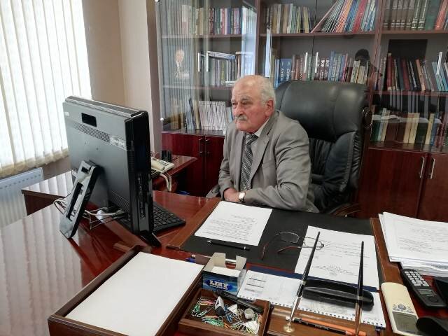 Aşqarlar Kimyası İnstitutunda şübhəli satınalma: "Kimyəvi maddələr" hansı MMC-lərdən alınır?