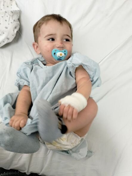 10 aylıq körpənin dəstəyinizə ehtiyacı var: Təcili əməliyyat olunmalıdır - FOTO