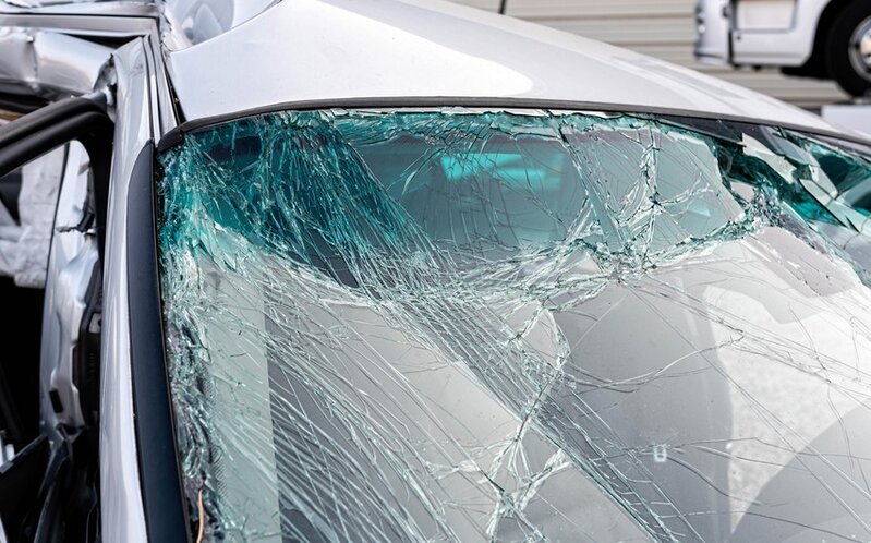 Bakıda avtomobil iki qadını vurub, biri ölüb