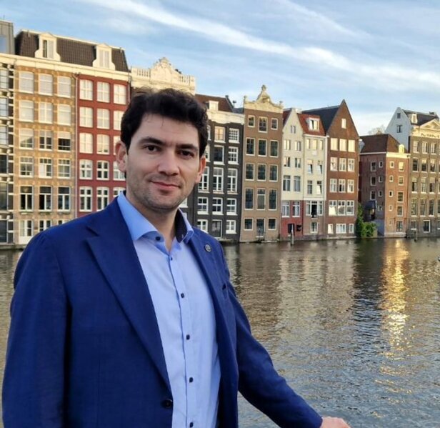 Valideynlərin DİQQƏTİNƏ: "Qızılcaya yoluxan bu uşaqların həyatı təhlükəsi daha çoxdur" - HƏKİM AÇIQLADI