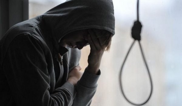 "Müvafiq qurumlar tərəfindən gəncləri intihara cəlb edən səbəblər araşdırılmalıdır" - DEPUTAT