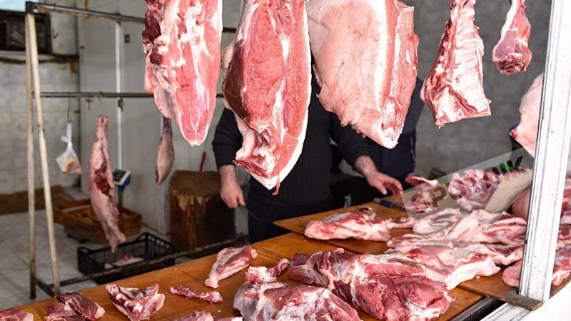 8 manata satılan mal əti hardan gətirilir və ona kim nəzarət etməlidir?