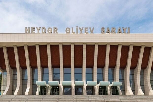 Heydər Əliyev Sarayının vəzifəli şəxsi işdən çıxdı - FOTO