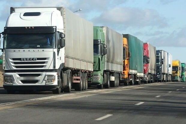 Gömrük postlarında gözləyən maşınların sayı azaldı