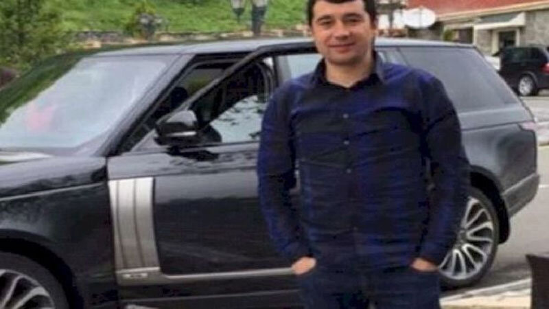 "Qurtuluş 93"ün sahibinin "Land Rover"lə dörd nəfəri öldürən kürəkəni yenidən hakim qarşısında