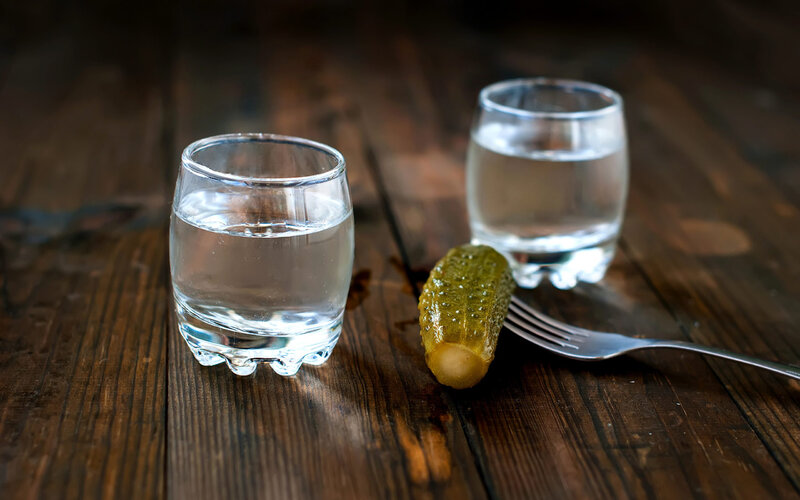 Bayram gecəsi araq içib səs-küy saldı, həbs edildi