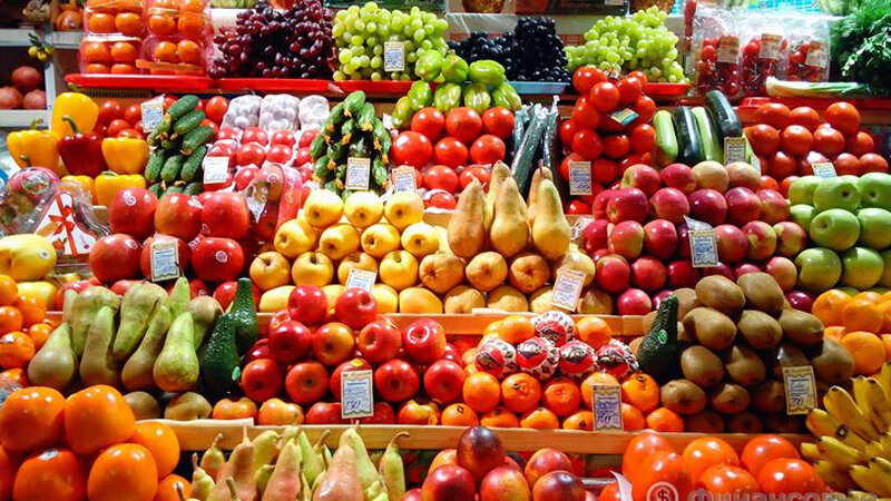 Kilosu 70 manata şaftalı, ədədi 7 manata ərik - Bu meyvələri alan var?