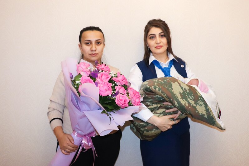 Şəhidin qızı doğuldu - Fotolar