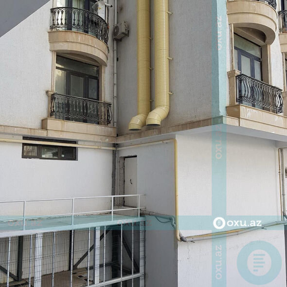 Bakıda pilləkənsiz bina, həyətdə qanunsuz tikili: Sakinlər çıxılmaz vəziyyətdədirlər - ŞİKAYƏT + FOTO