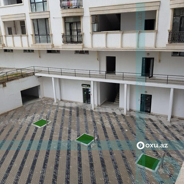 Bakıda pilləkənsiz bina, həyətdə qanunsuz tikili: Sakinlər çıxılmaz vəziyyətdədirlər - ŞİKAYƏT + FOTO