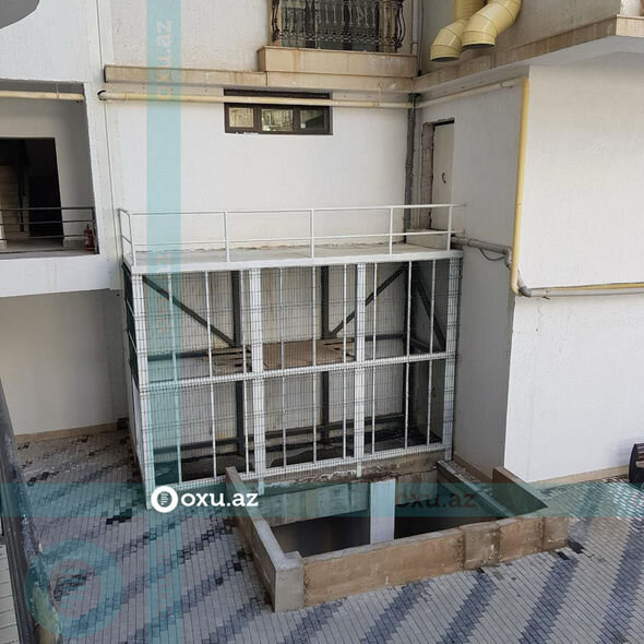 Bakıda pilləkənsiz bina, həyətdə qanunsuz tikili: Sakinlər çıxılmaz vəziyyətdədirlər - ŞİKAYƏT + FOTO