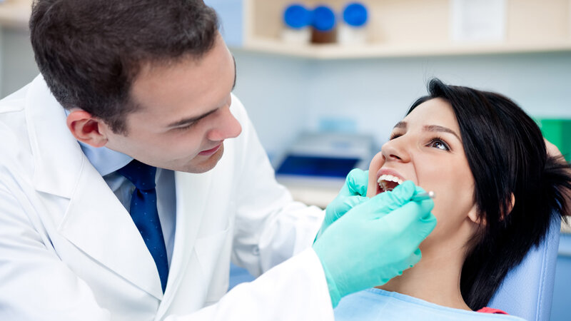 "Ömür Dent" cərimələndi - Sertifikasiyadan keçməyənlər tibbi işçisi kimi fəaliyyət göstərib