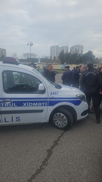 Bakıda mərasim evində tavan çökdü: Xəsarət alanlar var - FOTO