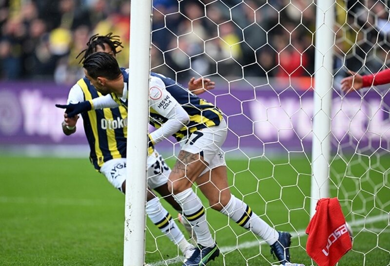 Türkiyə Superliqası : "Fənərbağça" doğma meydanda xal itirib