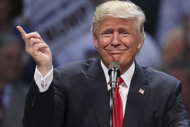 Donald Tramp ilk praymerizdə qalib gəlib