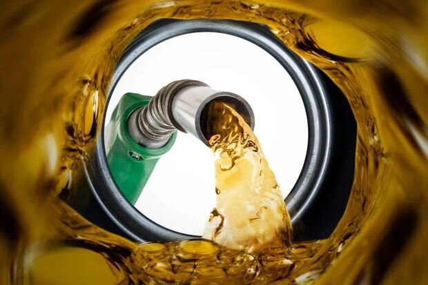 Bakıda maşından benzin oğurlayan şəxs kameraya düşdü - ANBAAN VİDEO