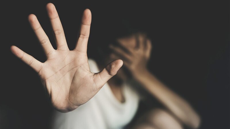 24 yaşlı qız ad günündə zorlandı