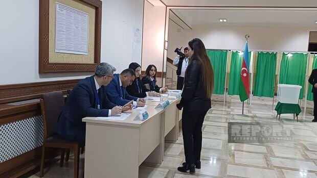 Naxçıvanda növbədənkənar prezident seçkisi üçün seçki məntəqələri açılıb