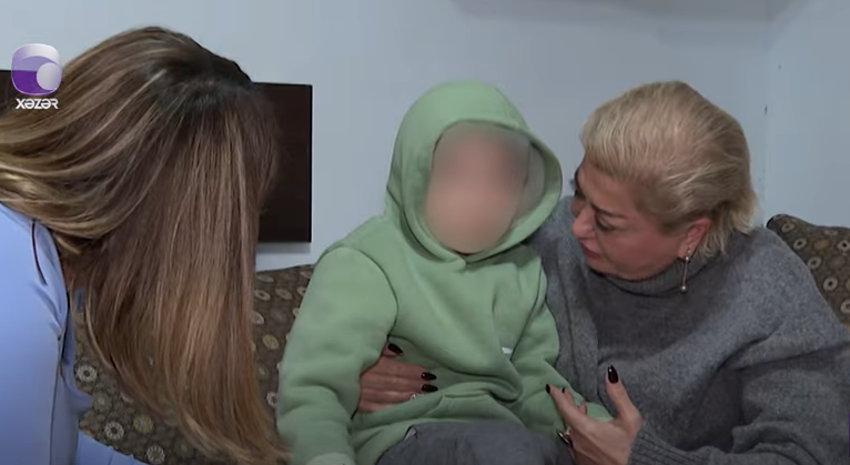 Bakıda 4 yaşlı uşaq küçəyə niyə atılıb? – TƏFƏRRÜAT