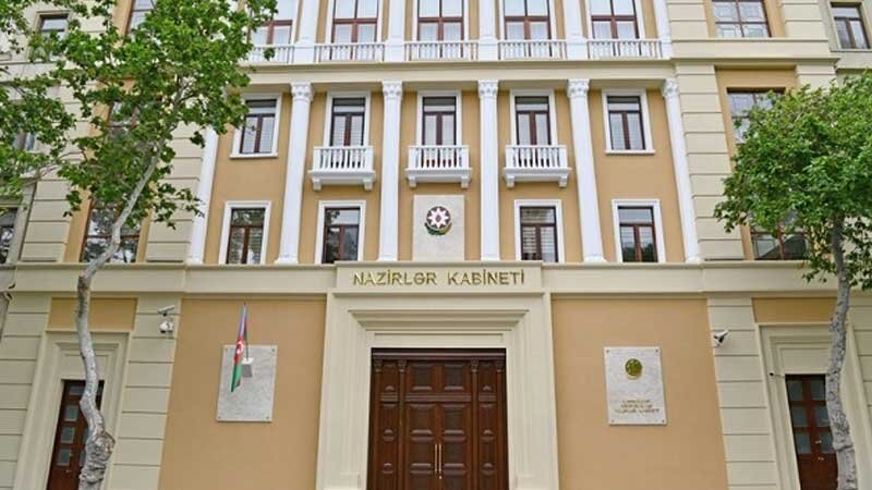 Bu işçilərin xüsusi geyim forması təsdiqləndi