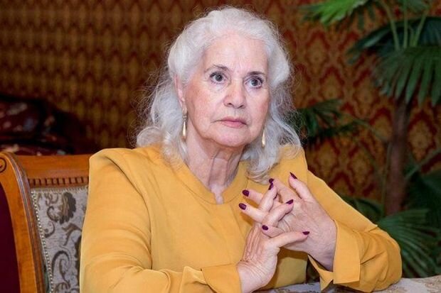 Əməkdar artistdən SƏRT TƏNQİD: "Nə qədər yemək olar? Gözünüz doysun!"