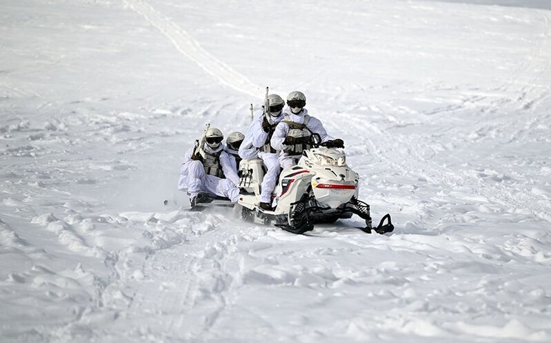 Azərbaycan xüsusi təyinatlılarının təlimindən möhtəşəm görüntülər - VİDEO