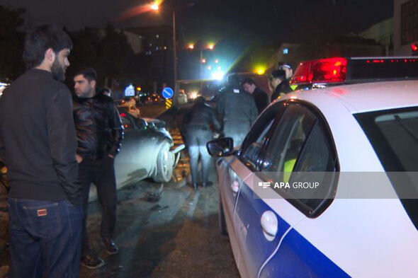 Bakıda zəncirvari qəzada üç avtomobil toqquşub - FOTO