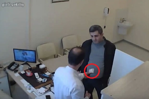 İki qurumdan Narkoloji Mərkəzdə əməliyyat: Vəzifəli şəxslər həbs edildilər - Rüşvətalma GÖRÜNTÜLƏRİ