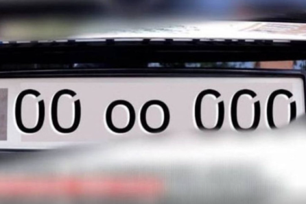 Bu maşın nömrəsi 30 milyona satıldı