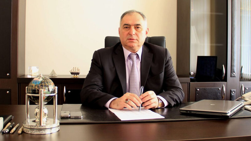 Kollec direktorunun adında külli miqdarda vergi borcu var - FOTO